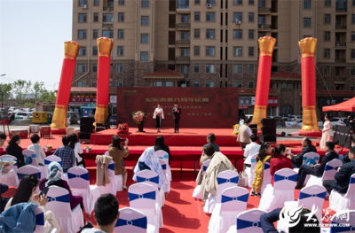 東營(yíng)宏辰木業(yè) 超膚感高定門墻柜新品發(fā)布盛典，定義家居美學(xué)新高度